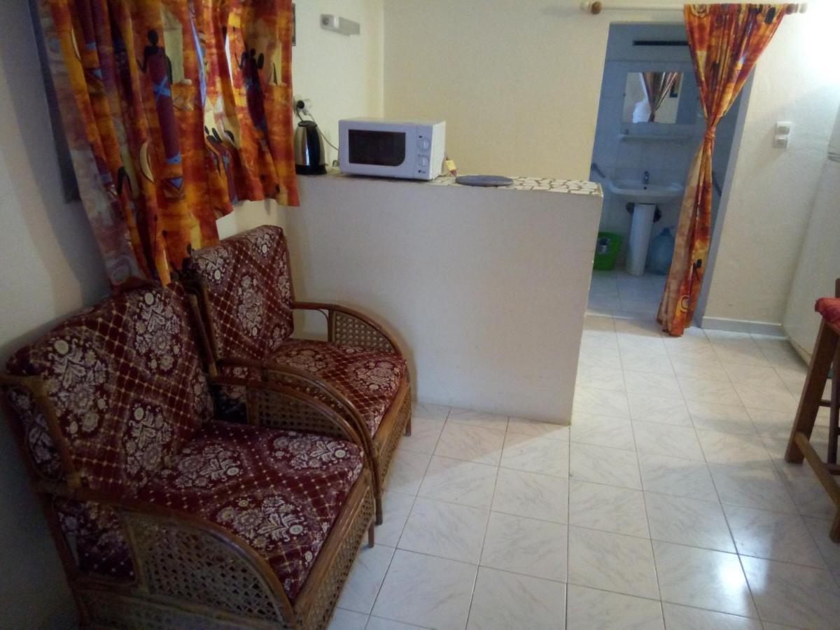 Chez Max Et Khady Apartamento Dakar Exterior foto